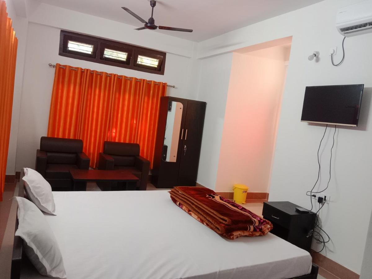 Niroda Guest House Guwahati Luaran gambar